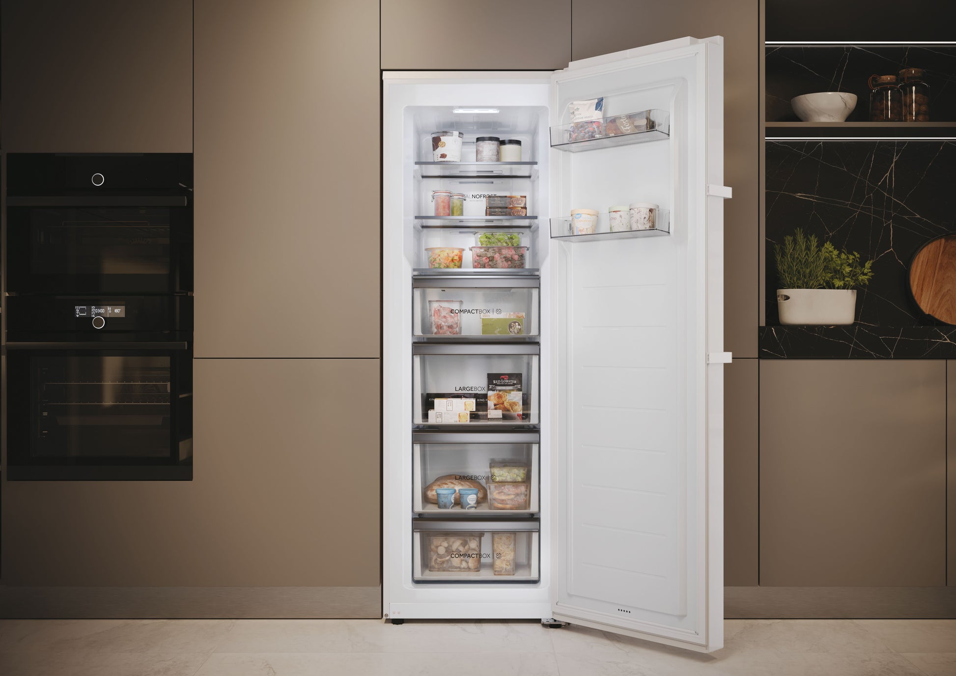 Haier INSTASWITCH H4F272WEH1 Congelatore verticale Libera installazione 276 L Bianco