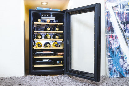 Candy DiVino CWCEL 210/N Cantinetta vino con compressore Libera installazione Nero 21 bottiglia/bottiglie